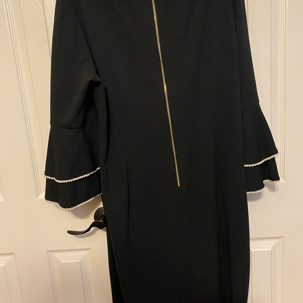 Black women’s size 20w knee length dress